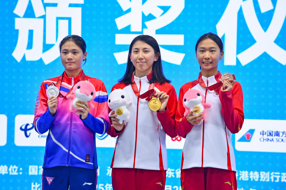 获得前三名 获得前三名