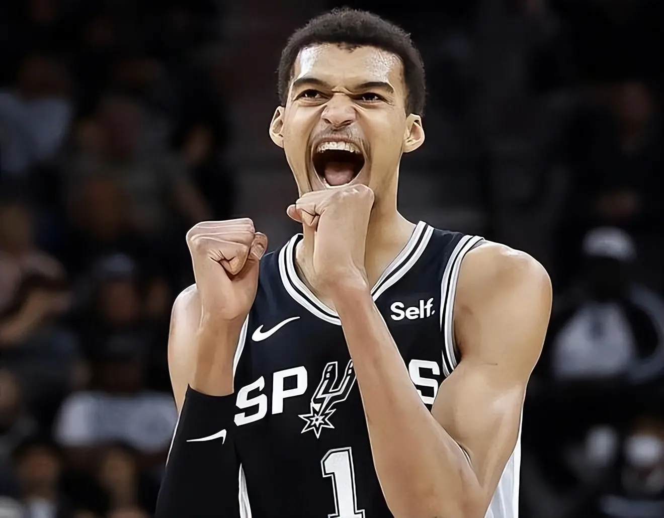 两战狂轰, 个盖帽蝉联, 失误联盟第 两战狂轰, 个盖帽蝉联, 失误联盟第