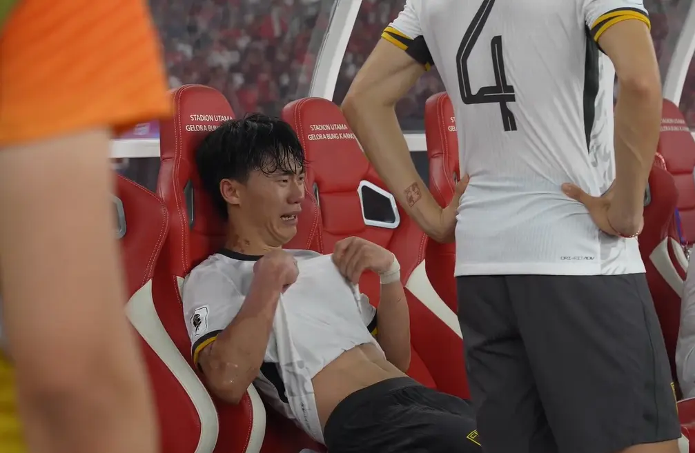 问题的批评, 他共带队踢, 评是缺乏战 问题的批评, 他共带队踢, 评是缺乏战